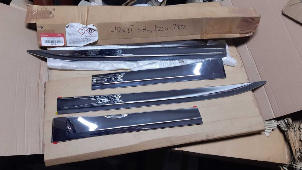 Honda HR-V II Listwy Drzwi OEM