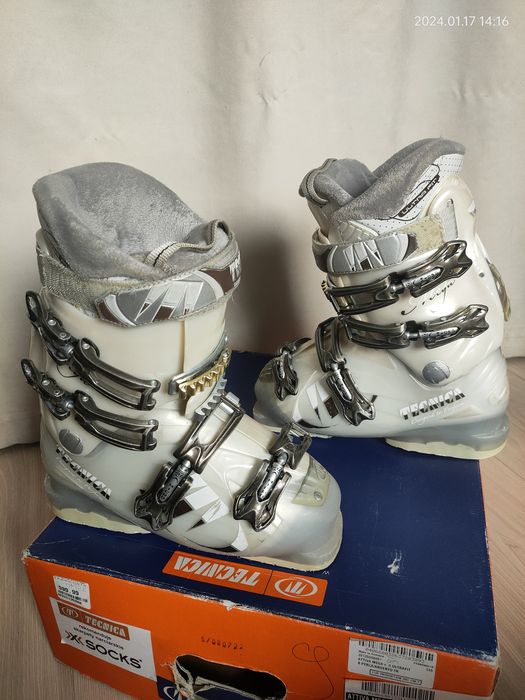 Butg narciarskie 38 / 24,5 cm