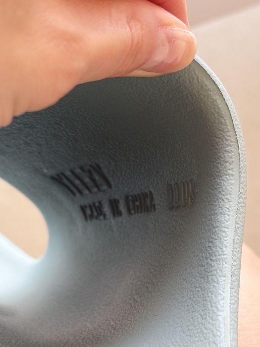 Оригінал Yeezy Slide Salt (11 us)