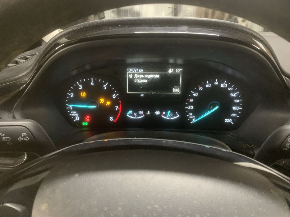 Продаж ford fiesta mk8 2018 року 1,1 бензин