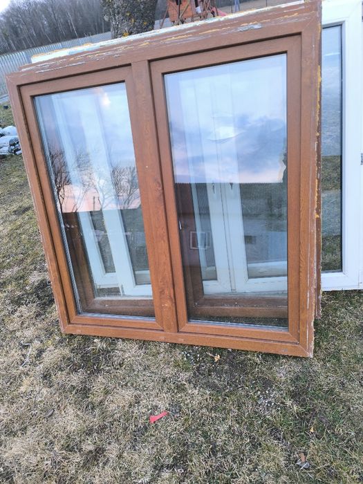 Okna z demontażu złoty dąb