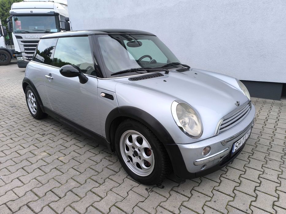 Mini Cooper 1.6 116km