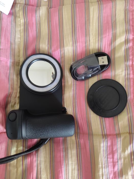 Cellphone selfie light