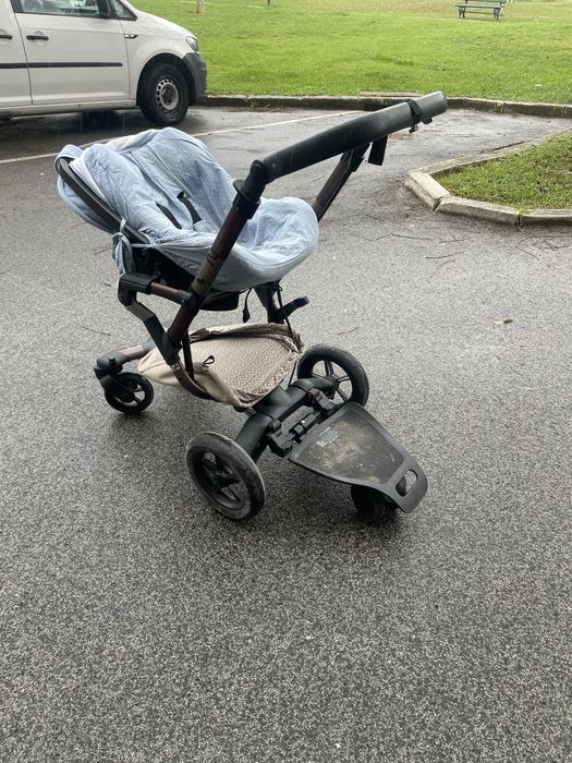 Excelente Carrinho + ovo + plataforma infantil