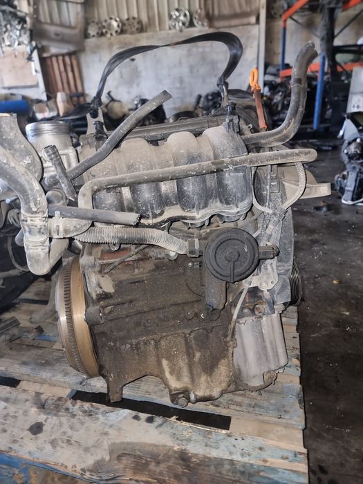 Motor volkswagen Golf 4 1.6 16v  BCB