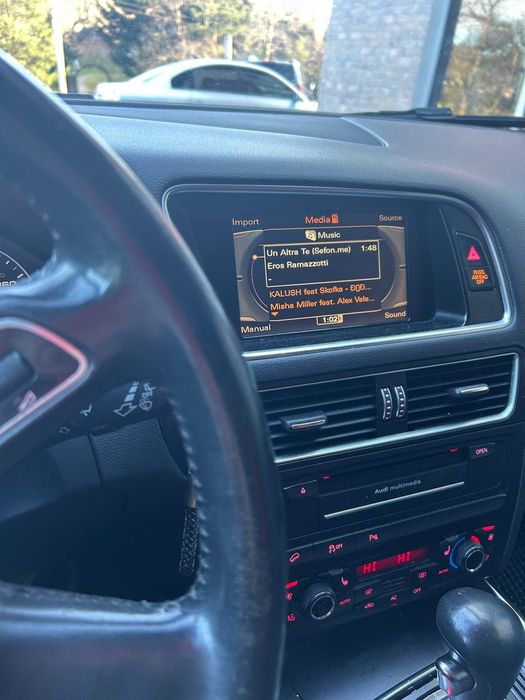 Надійний повнопривідний кросовер Audi Q5 Quattro