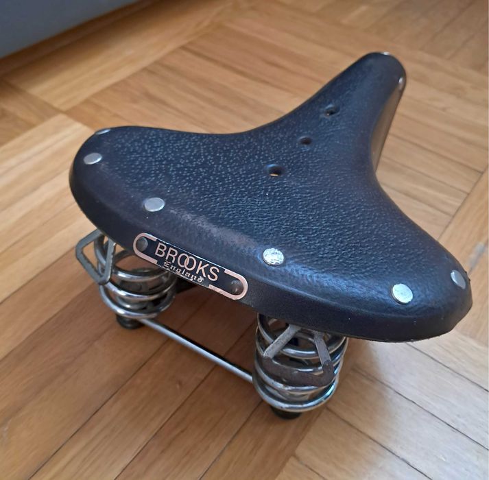 Siodełko rowerowe BROOKS model B66 skóra naturalna / klasyk, vintage/.