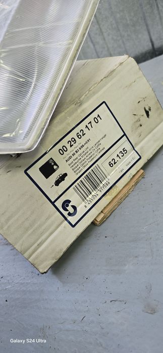 Lampa Tylna Lewa Klapy Bagażnika Audi 80 B3 Nowa Oryginalna