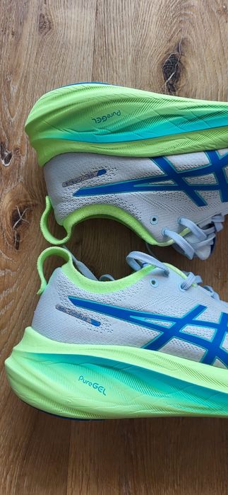 Buty do biegania ASICS Gel-Nimbus 26 Lite-Show r. 43,5 jak nowe