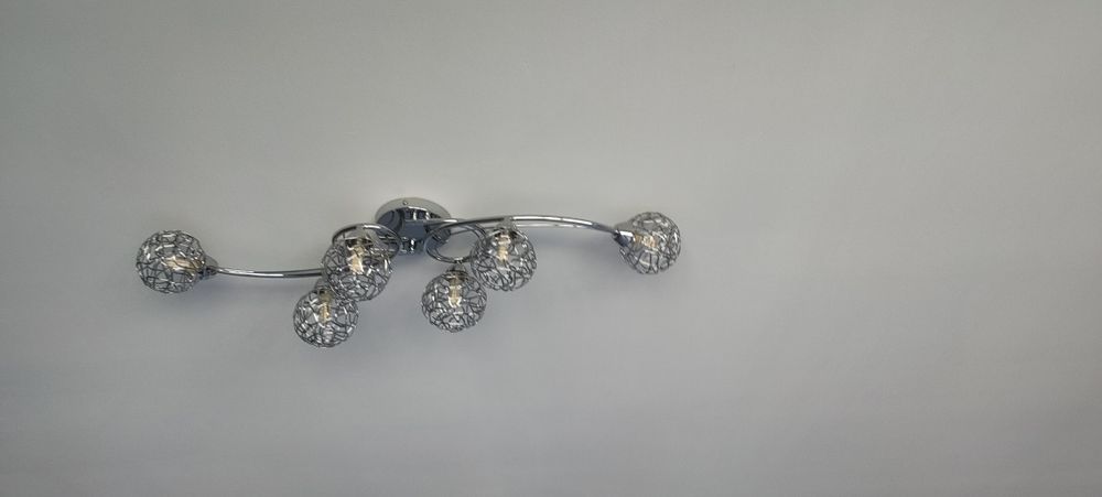 Conjunto de candeeiros para casa