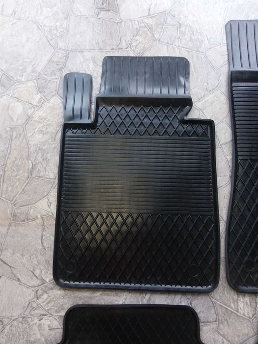 Dywaniki Gumowe BMW E36 E46 E90 E91 E67 F25 E84 E39 E81 E82 E88 E87