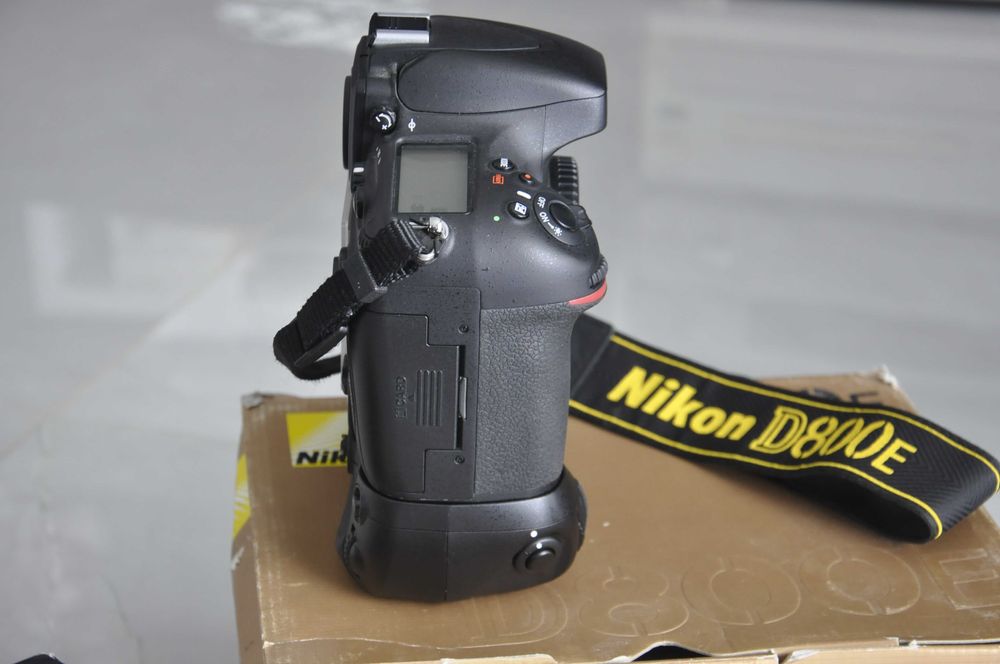 Nikon D800E + Grip MB-D12 MIGAWKA 11624
