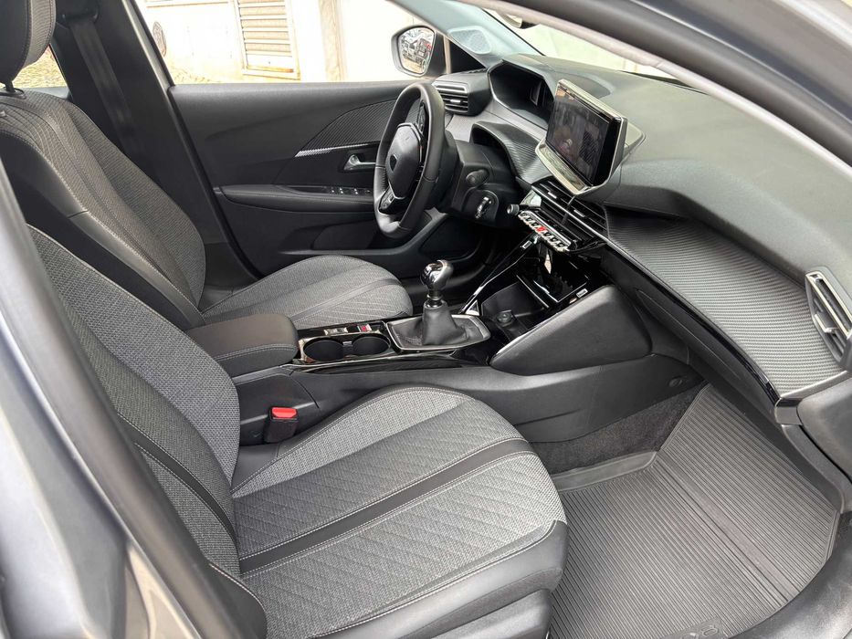 Peugeot 208 1.2 100cv