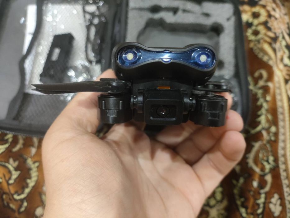 Квадрокоптер дитячий з камерою Drone E88 PRO