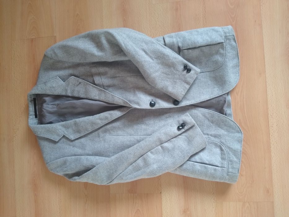 Szara wełniana marynarka męska