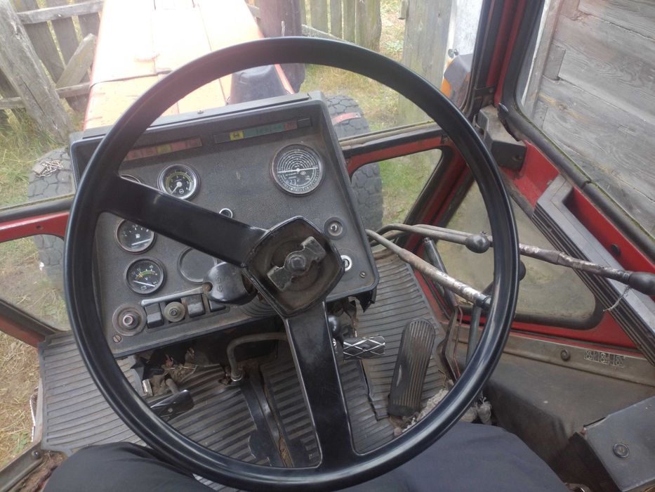 Продам МТЗ- 82 8200$ з захватом 9400$ .