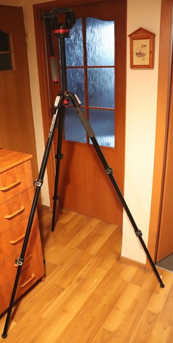 Statyw Manfrotto MT055XPRPRO3 + głowica MVH502AH