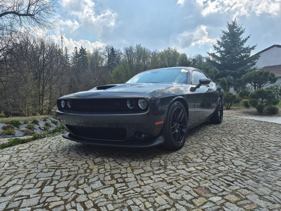 Dodge Challenger