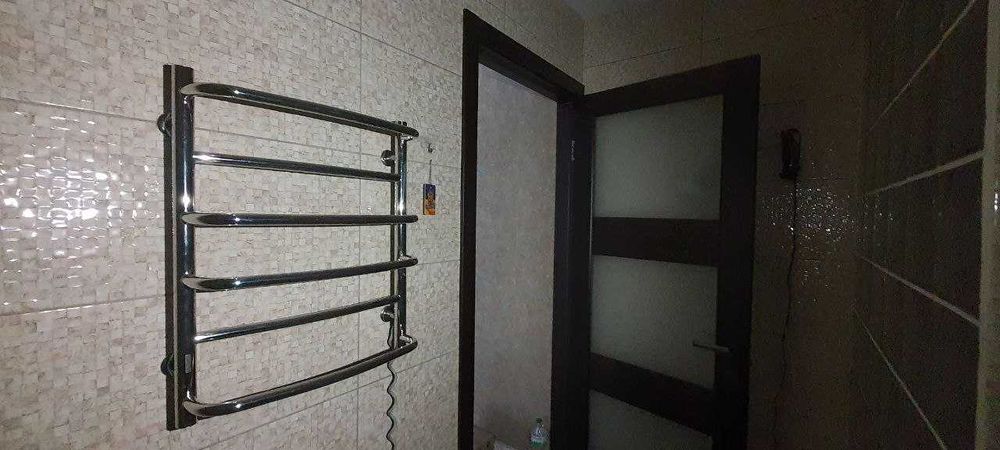 Продам 2 -х кімнатну квартиру м. Зміїв