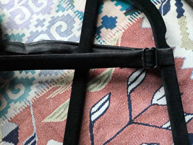 Czarna wieczorowa sukienka 46/48