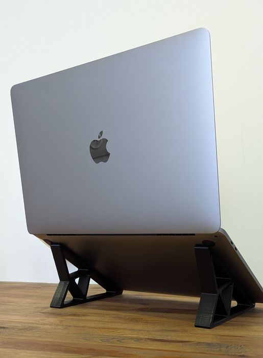 Підставка для MacBook