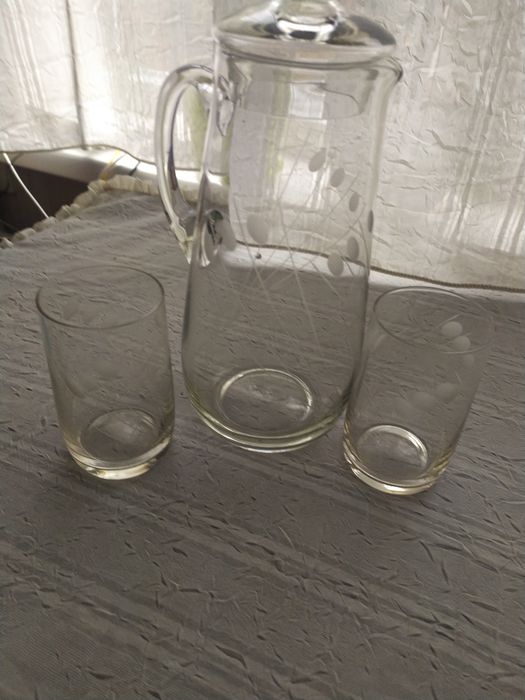 Стікляні кувшини,з візерунком200грв і стаканами