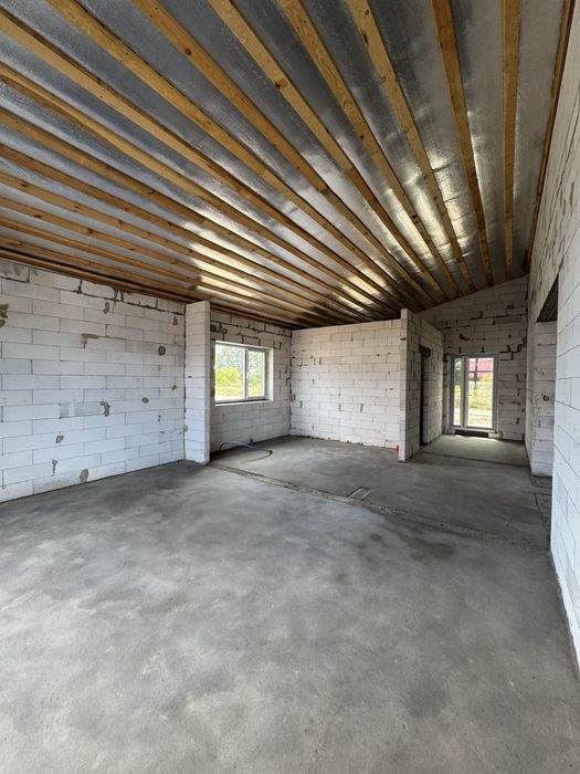 Продам будинок м.Славута 127кв.м. 10сотих землі.