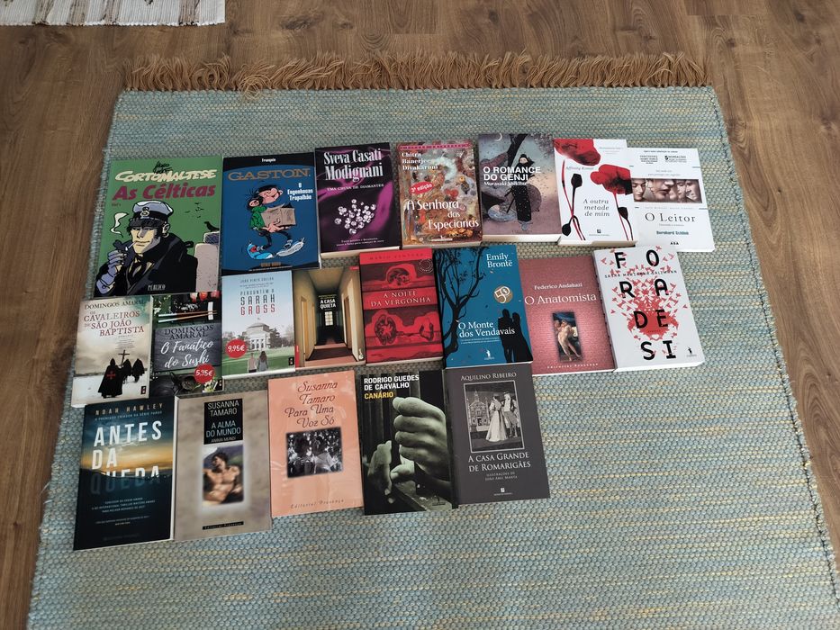 Vendo livros variados