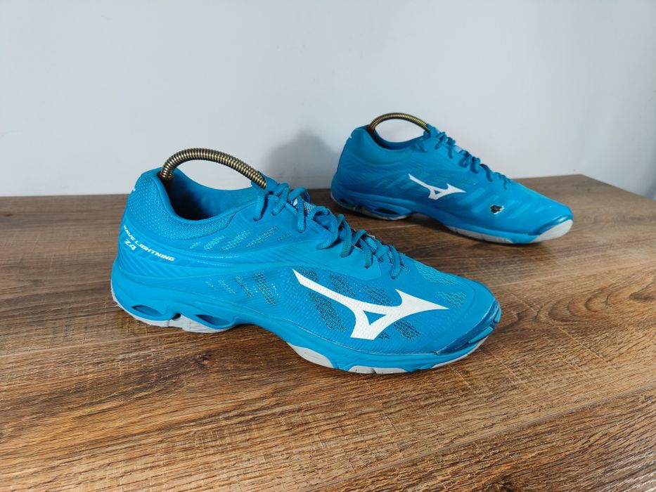 Кросівки Mizuno Wave Lightning