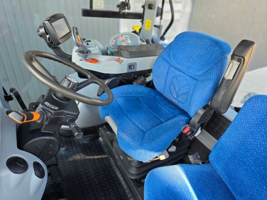 New Holland T7.200 AC krajowy 4180h