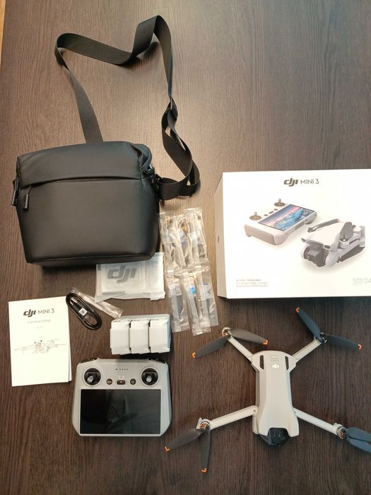 Dron DJI Mini 3 Fly More Combo (DJI RC) Wideo 4K HDR + karta 256GB!