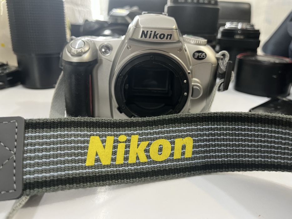 Nikon F55(плівковий дзеркальний фотоапарат)
