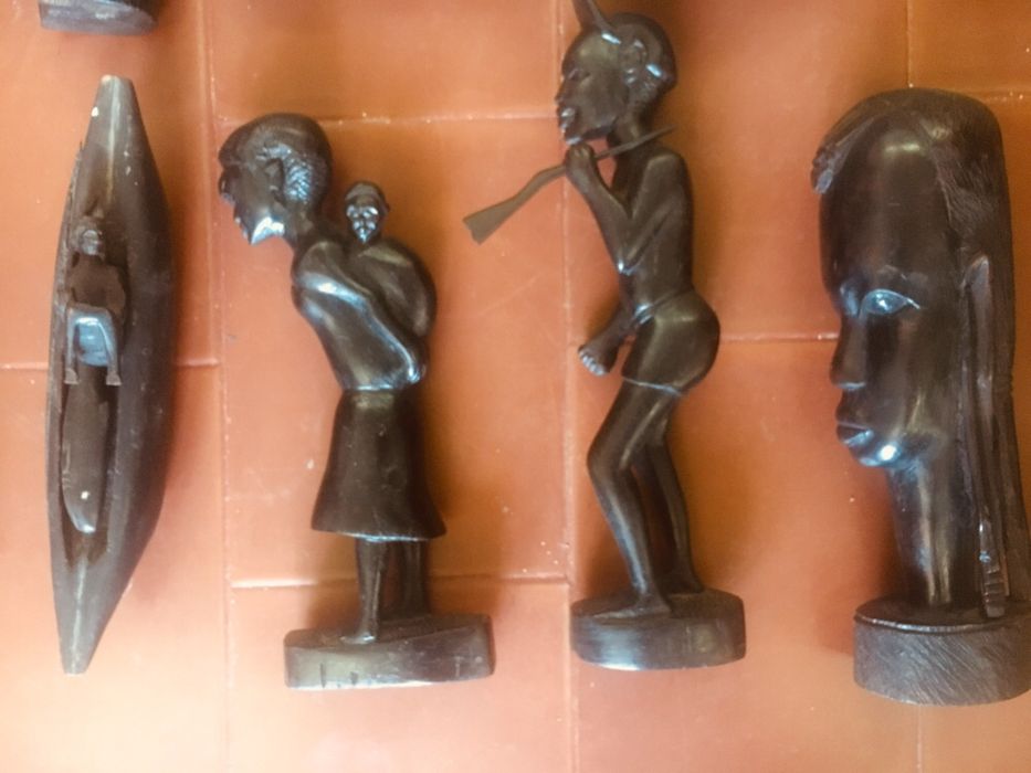 Estatuetas de Pau Preto