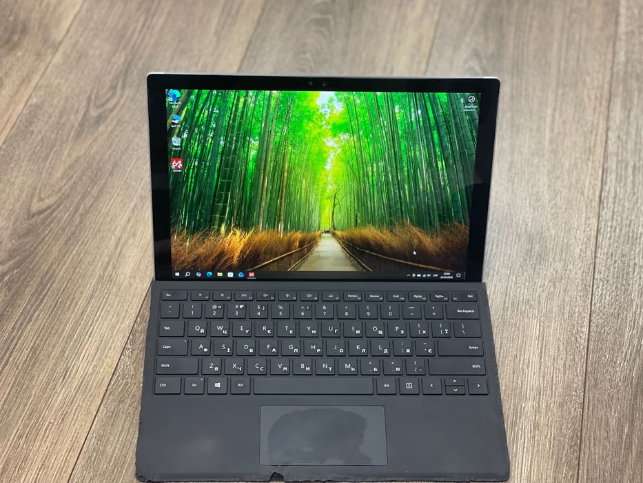 microsoft surface pro 4 1724 - купити ноутбуки - Ціна на OLX.ua