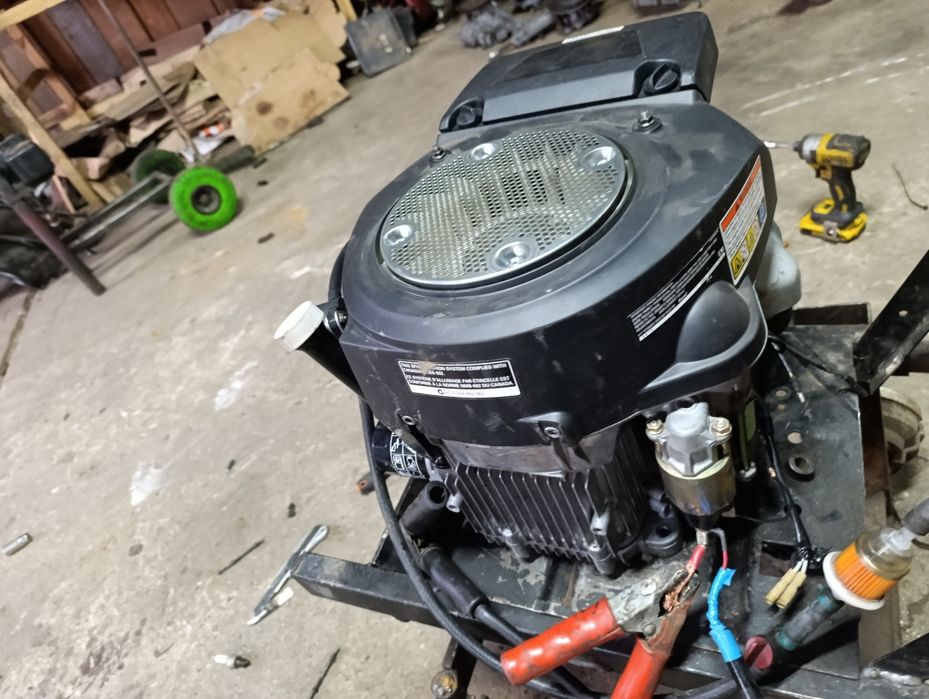 Silnik spalinowy Honda gcv 530 17 km2 cyl.  Nr. 2