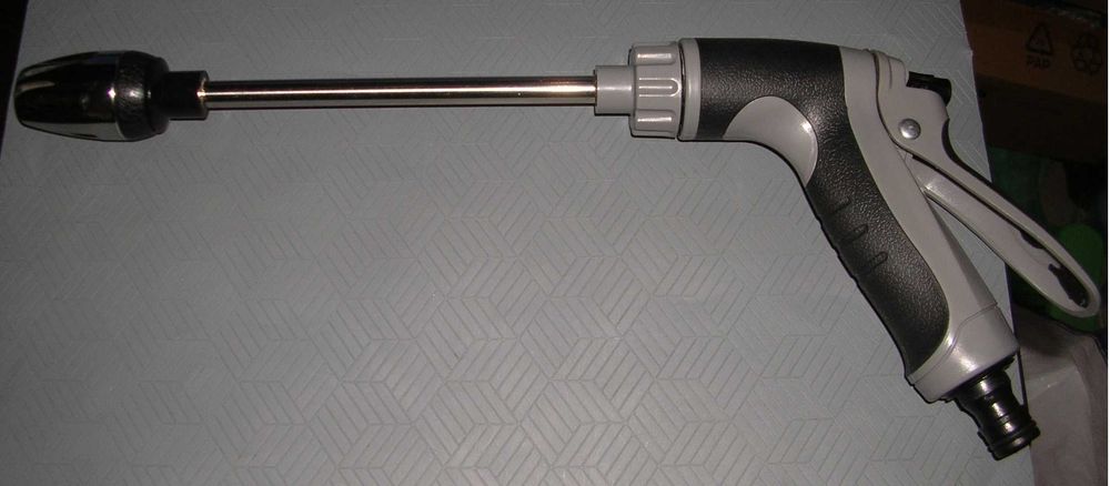 Pistolet do węża ogrodowego