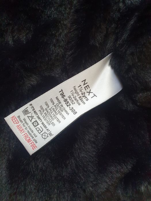 Зимова куртка на дівчинку розмір 86-92см