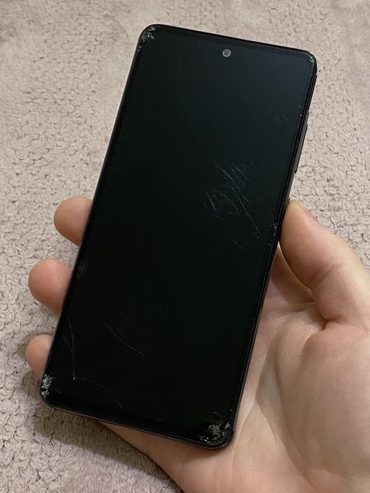 Телефон Samsung Galaxy A52