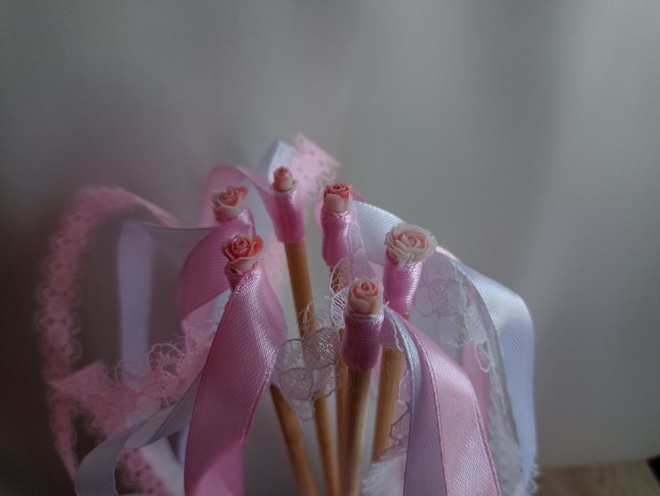 Chorągiewki ślubne personalizowane różowe koronkowe