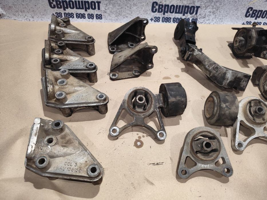 Подушка Land Rover Freelander l 1996-2005p  1.8/2.0 d M47