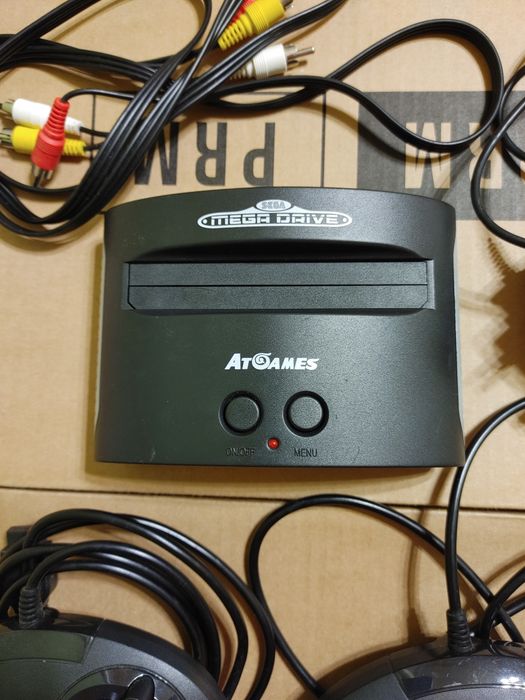 Sega Mega Drive Classic Game Retro Console Sega mega drive 16 bit ORIGINAL лицензионная Сега мега драйв 16 бит с играми и есть слот для картриджей