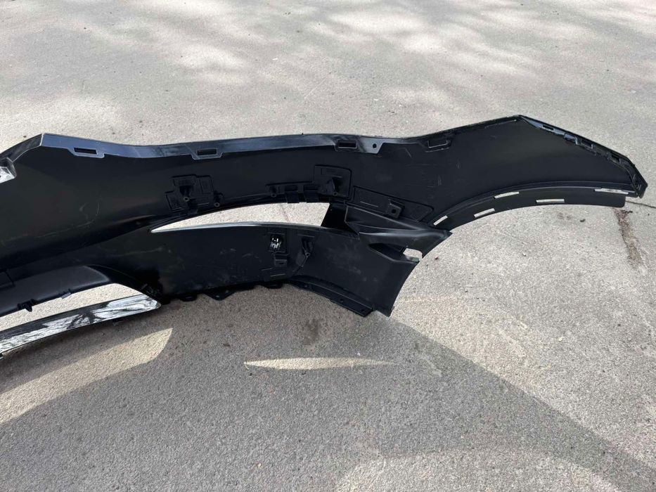 2024 Tesla У бампер