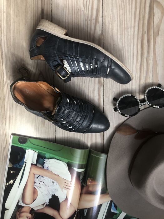 Skorzane półbuty lordsy mokasyny medicine 37 sandały