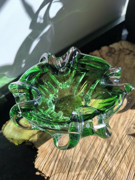 Cinzeiro verde em cristal Murano