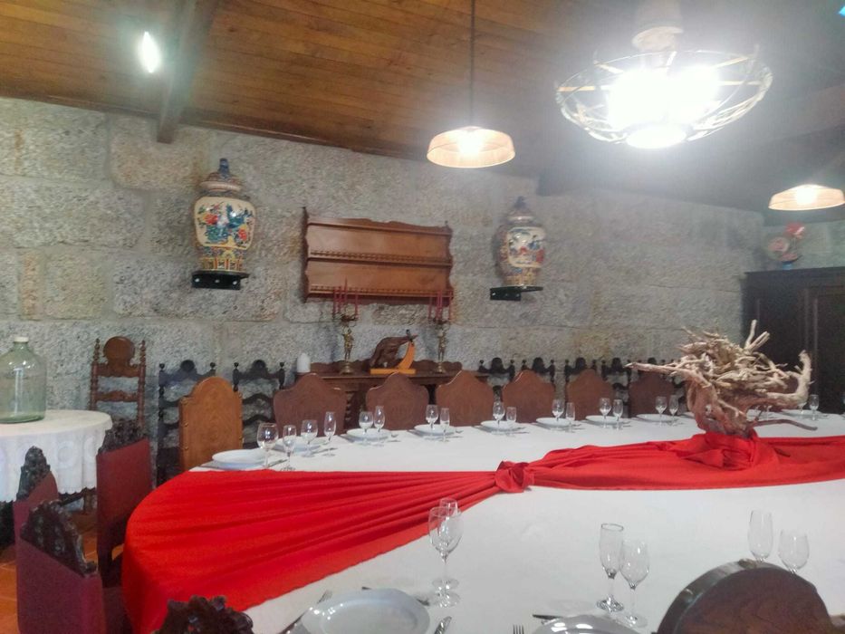 Alugo Espaço para Passagem de Ano em Guimarães - 1.000€+ Suite-300€