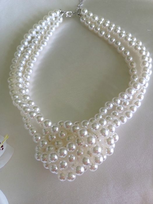 Naszyjnik trzyrzędowy - Białe perły - Supeł