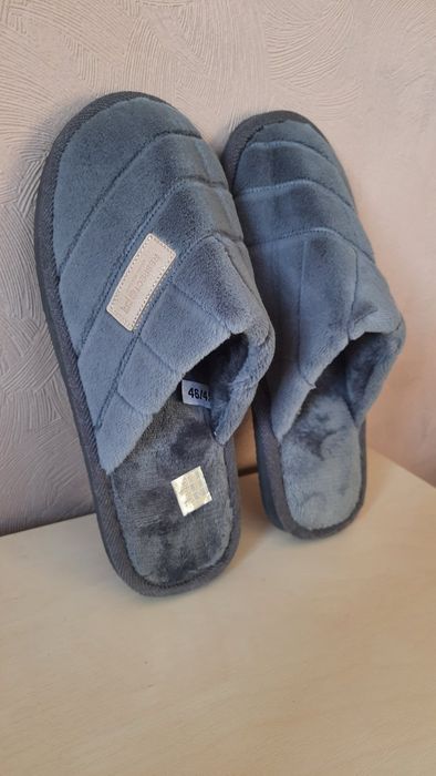 Нові чоловічі капці! Теплі чоловічі тапочки!