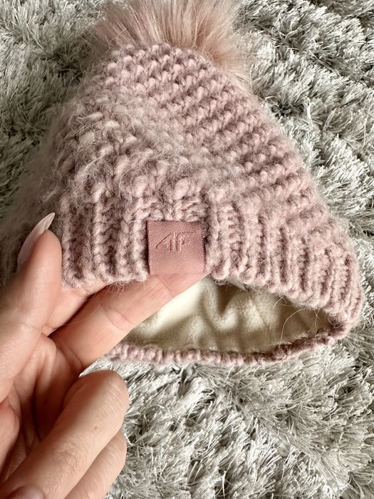 4F czapka zimowa damska M ekstra z pomponem
