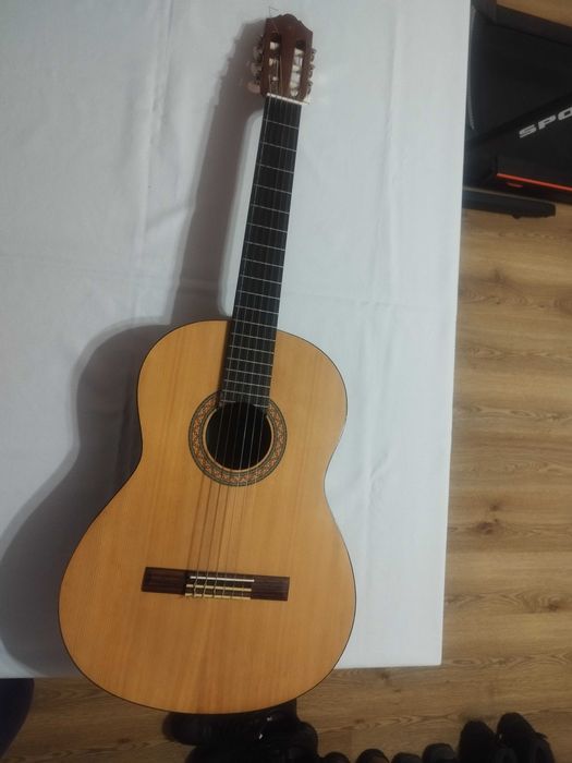 Гітара YAMAHA C 40 M