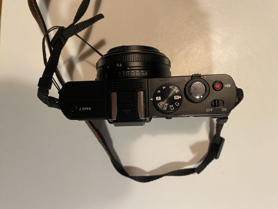 Leica D-lux 6 - compacta premium - como nova